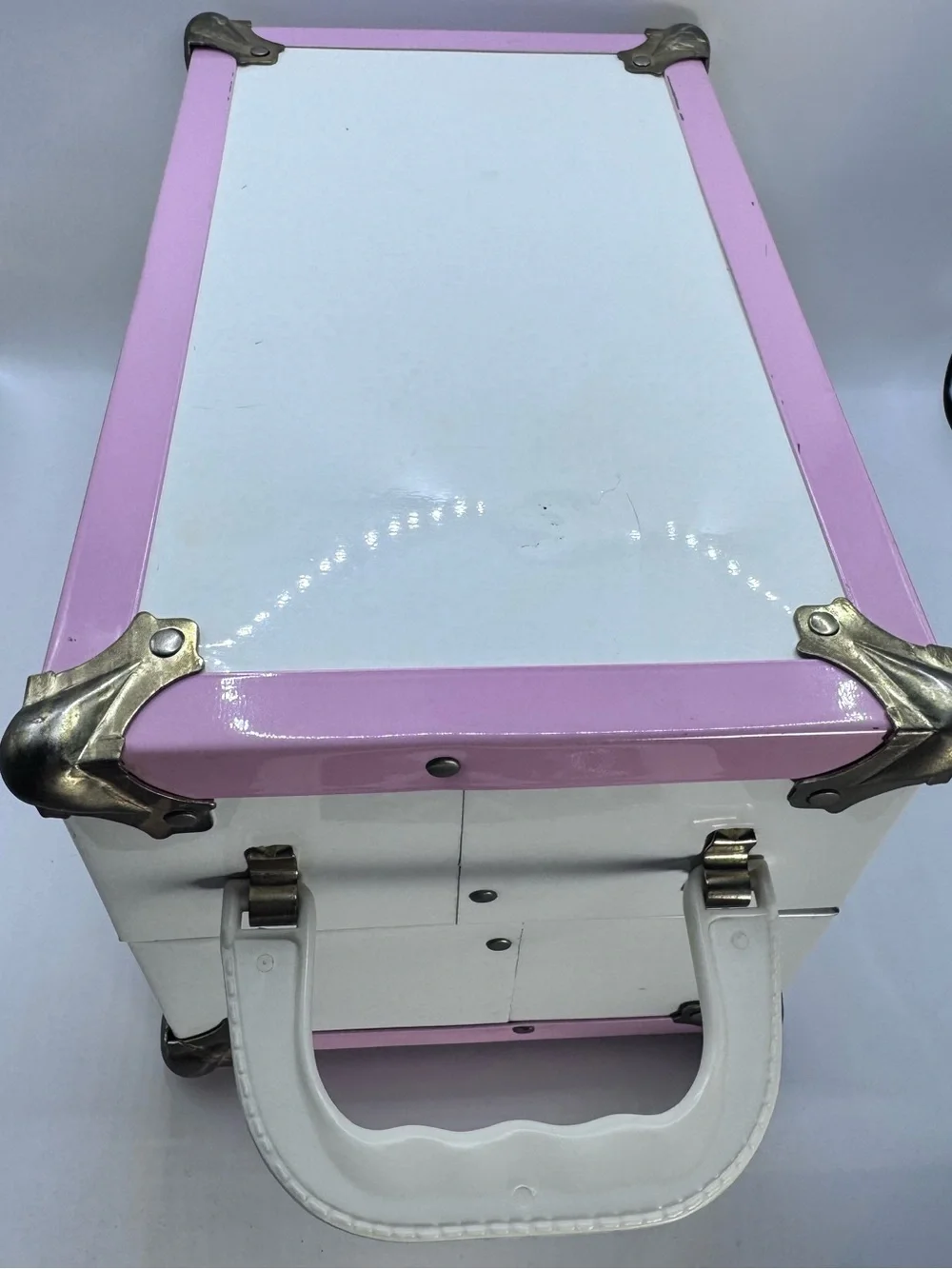 Vintage Vogue Dolls Ginny White and Pink Metal Doll Trunk